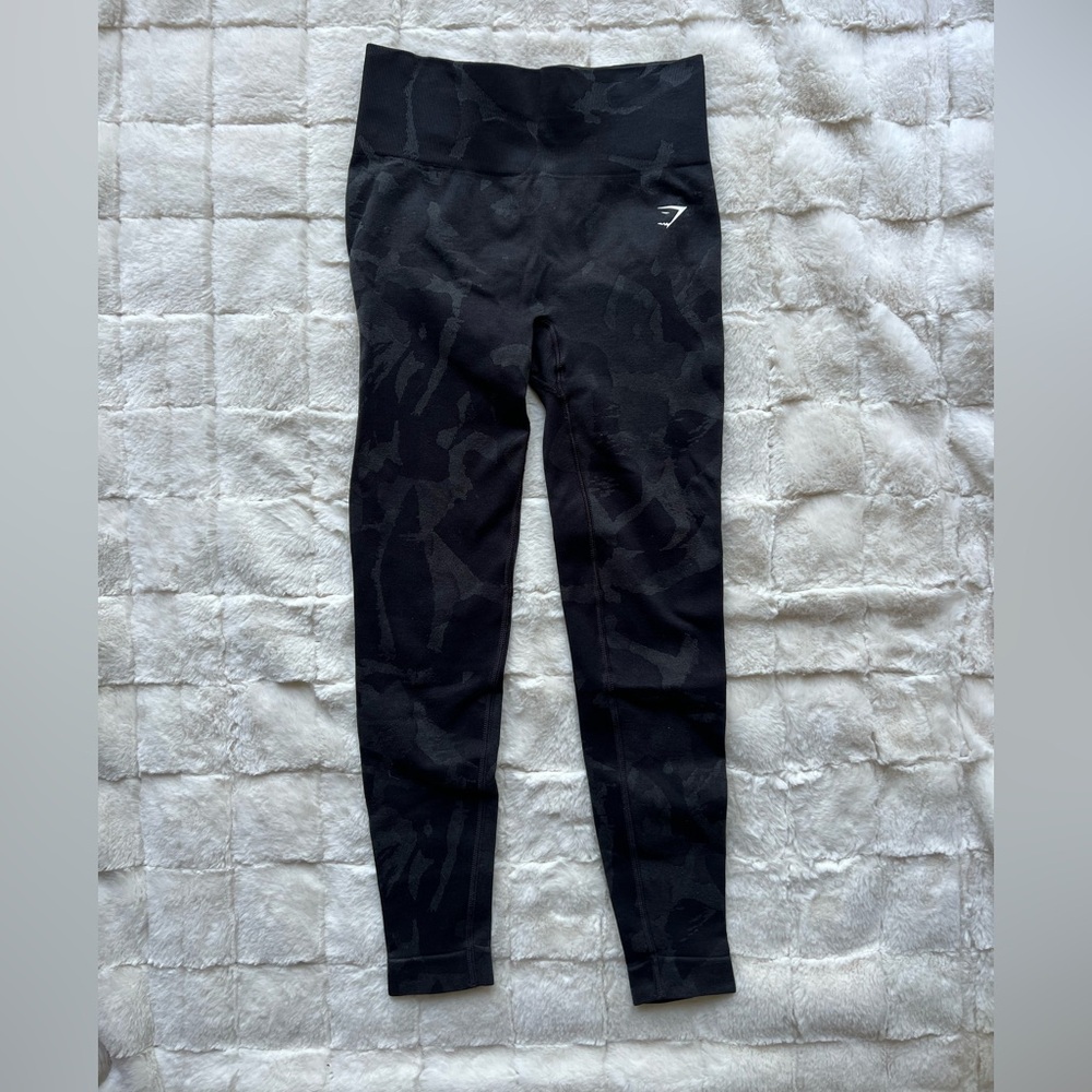 Black Camo Used Women’s Gymshark Leggings